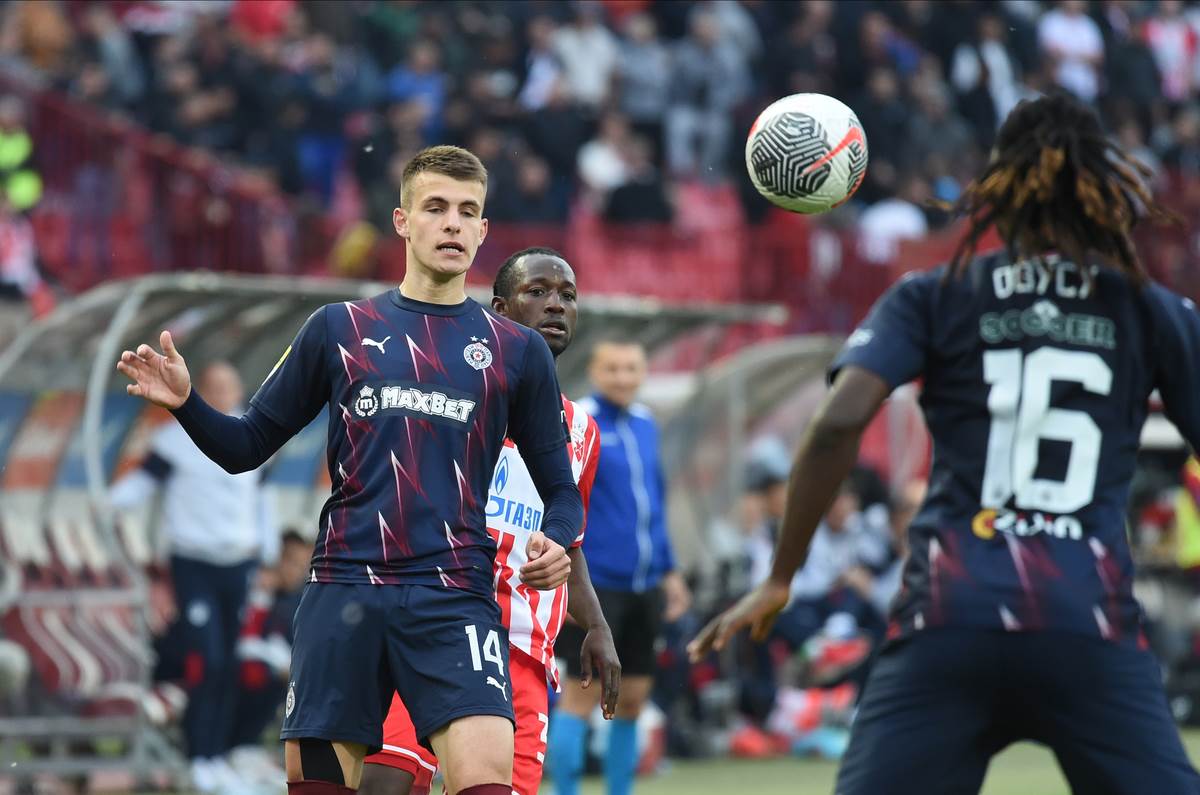 Partizan derbi zvezda (4).jpg