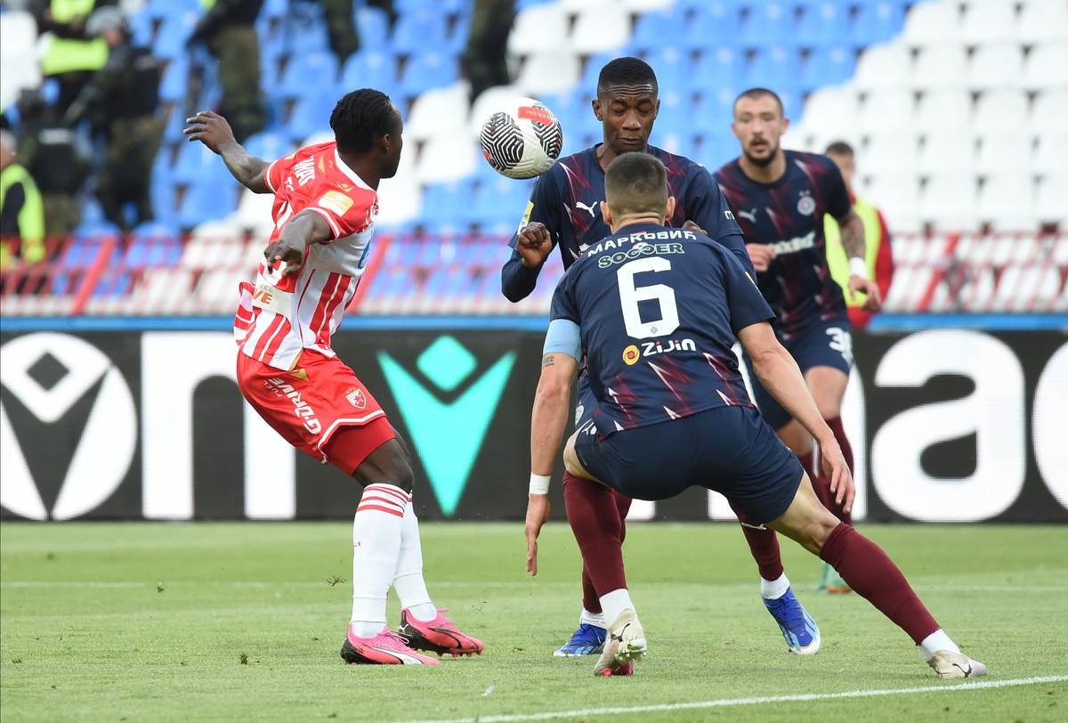 Partizan derbi zvezda (15).jpg