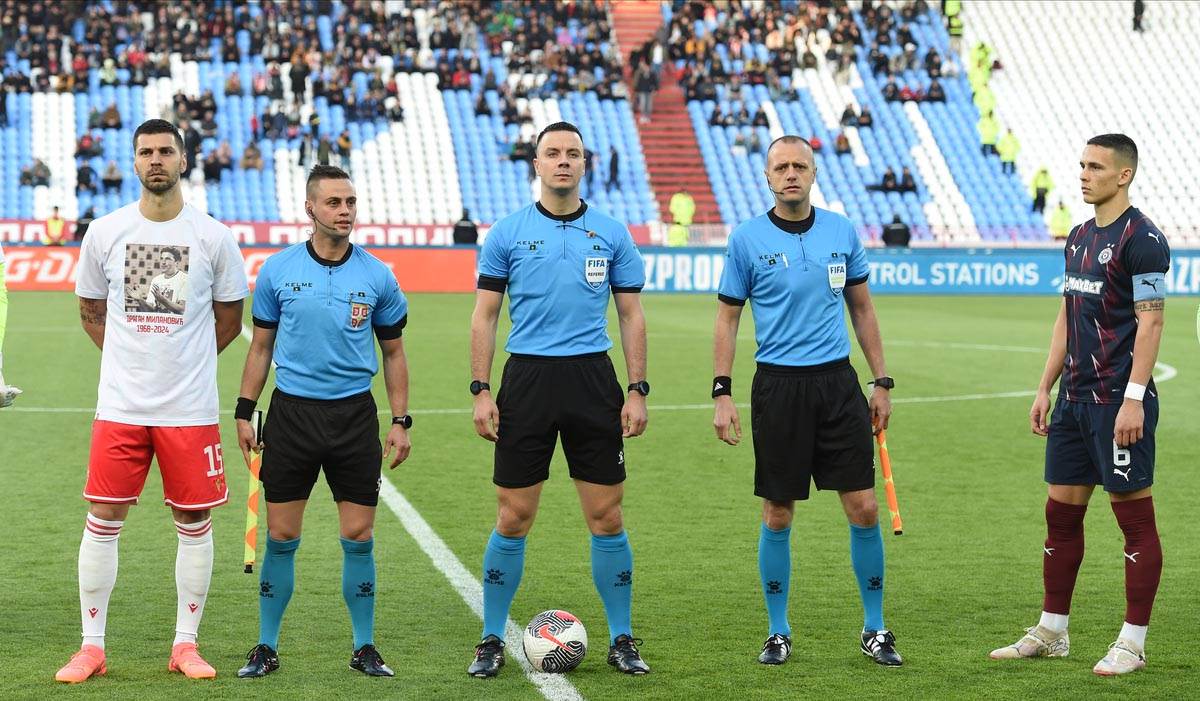 Svađa sudije Milanovića i Igora Duljaja na derbiju