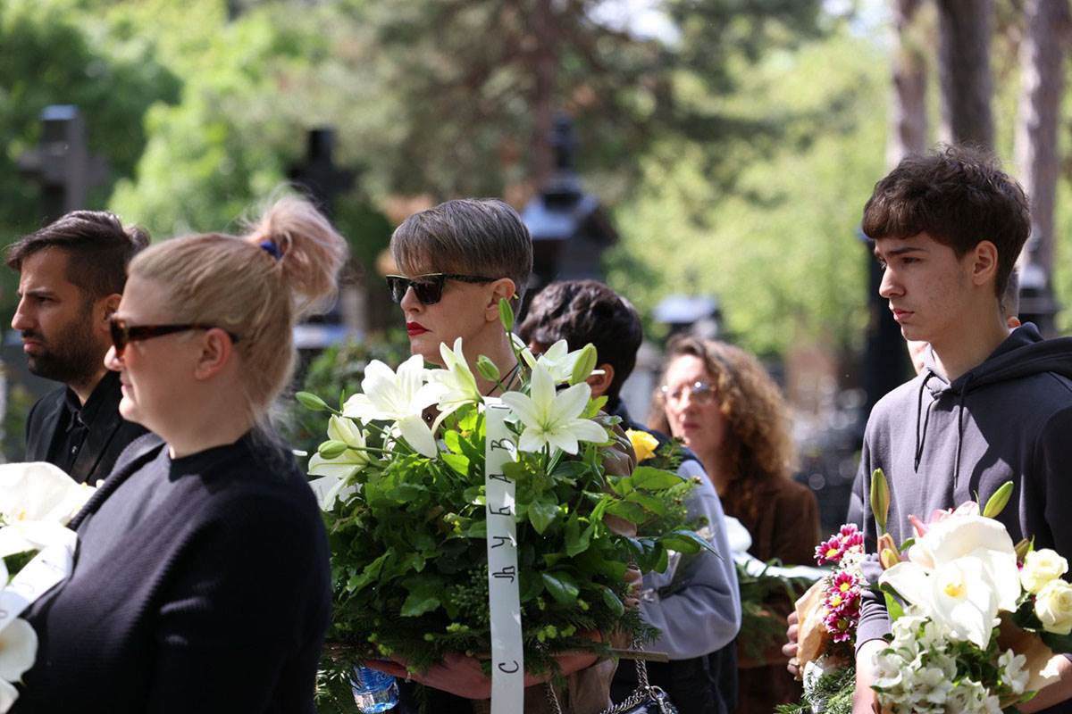 Sahrana Bojane Janković Kurir (12) copy.jpg