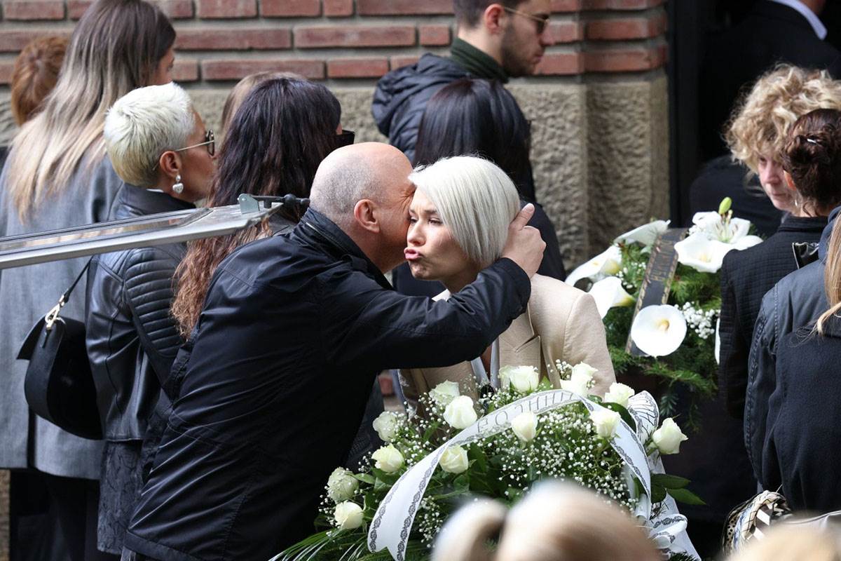 Sahrana Bojane Janković Kurir (29) copy.jpg