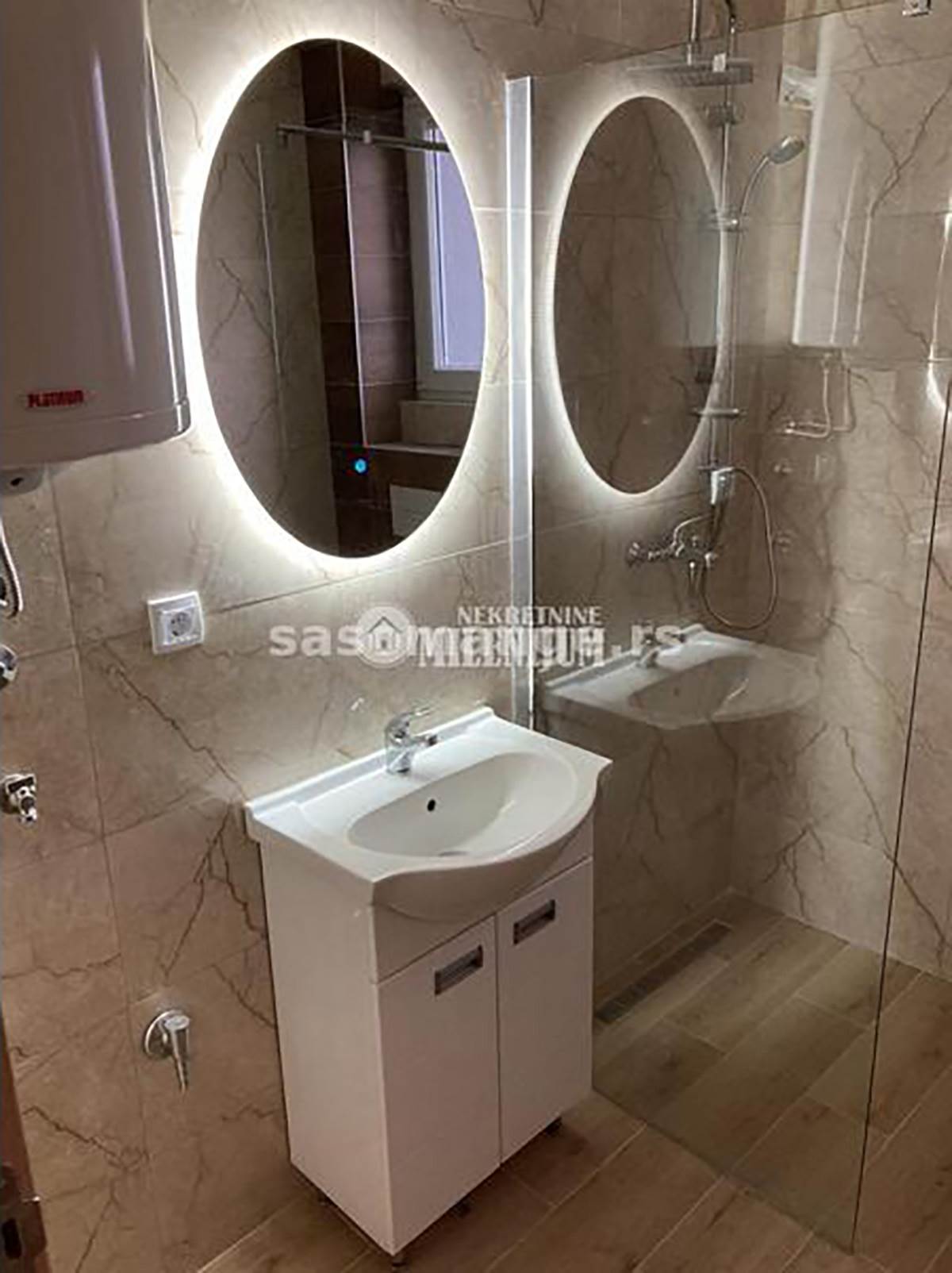 Stanovi Surčin (8).jpg