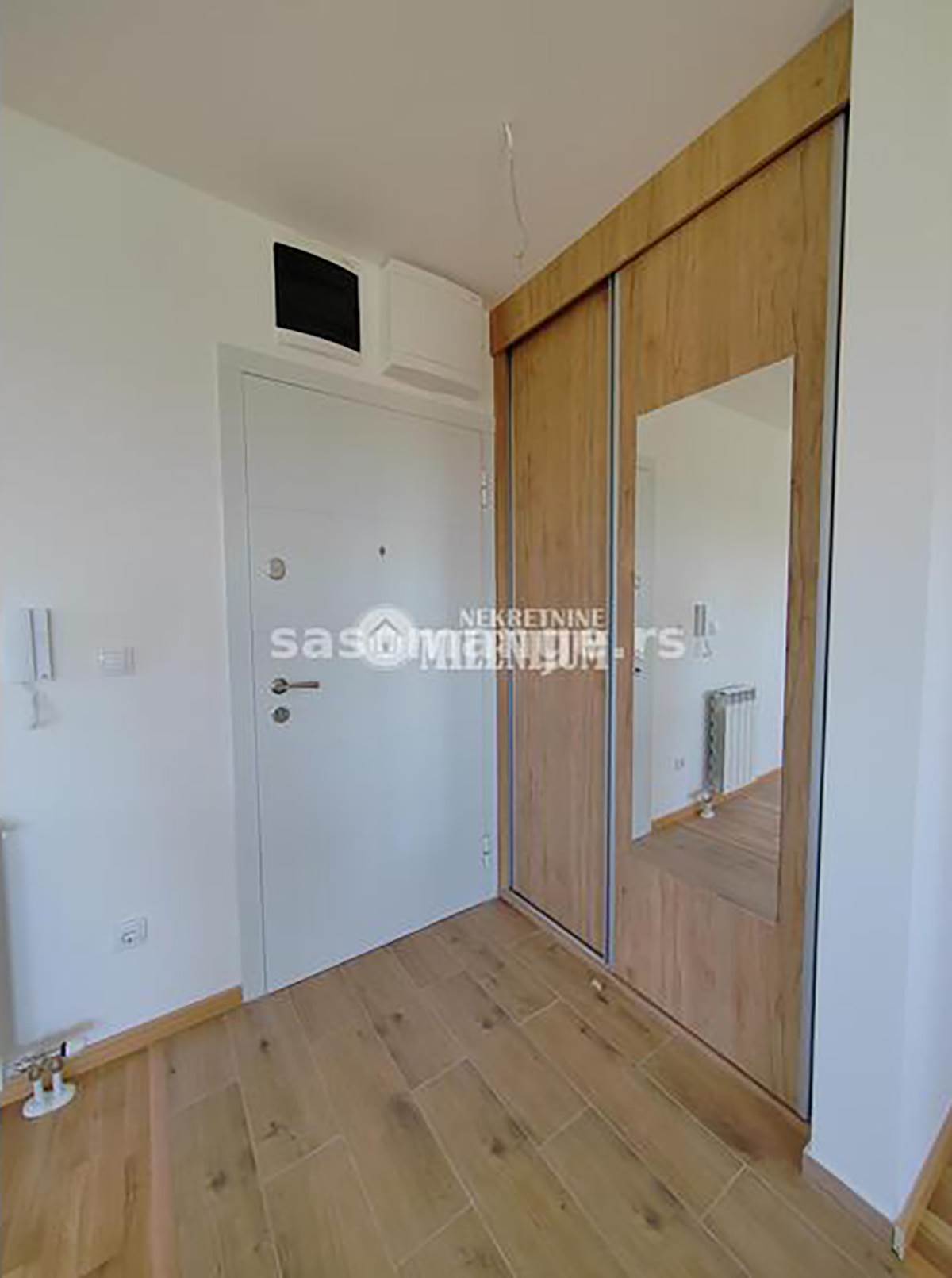 Stanovi Surčin (9).jpg