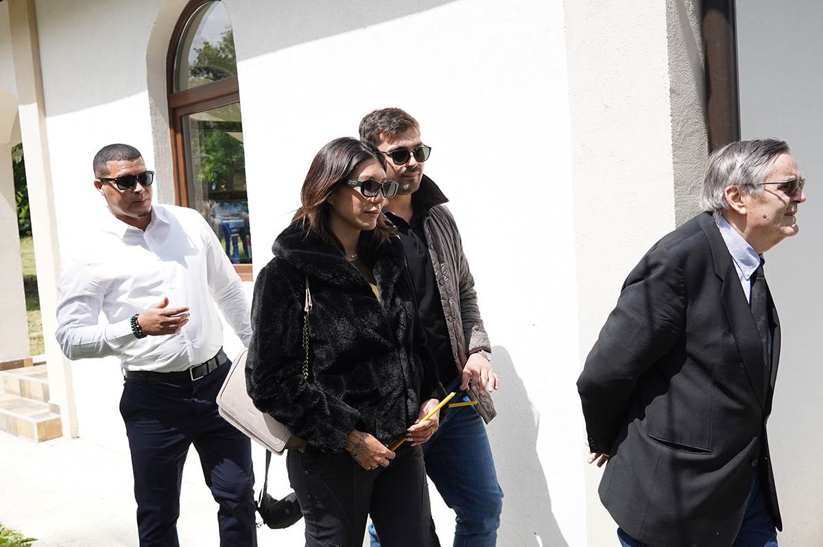 Bata živojinović ekshumacija (6).jpg