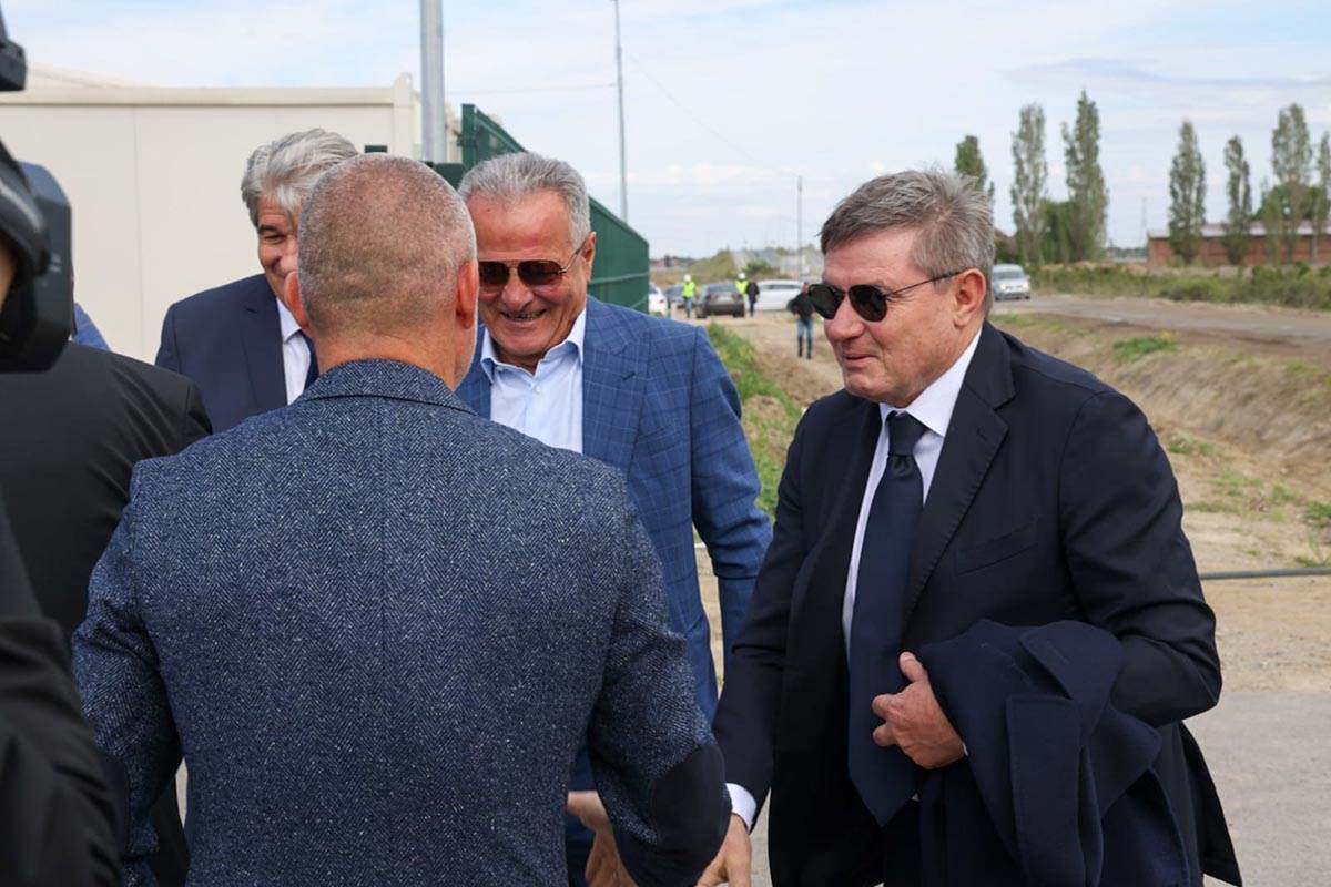 Surcin, stadion (3) copy.jpg