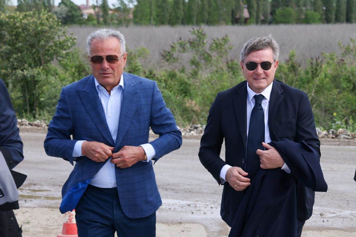 Surcin, stadion (8) copy.jpg