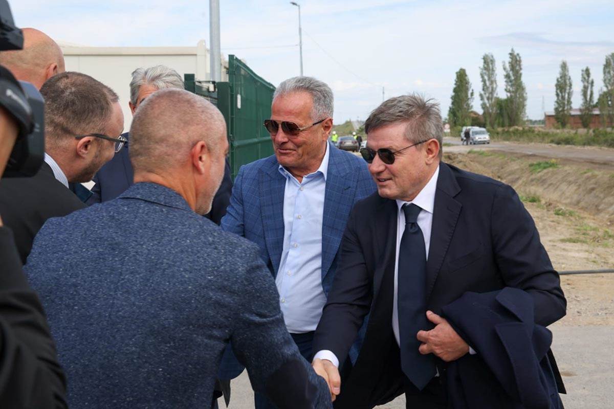 Surcin, stadion (9) copy.jpg