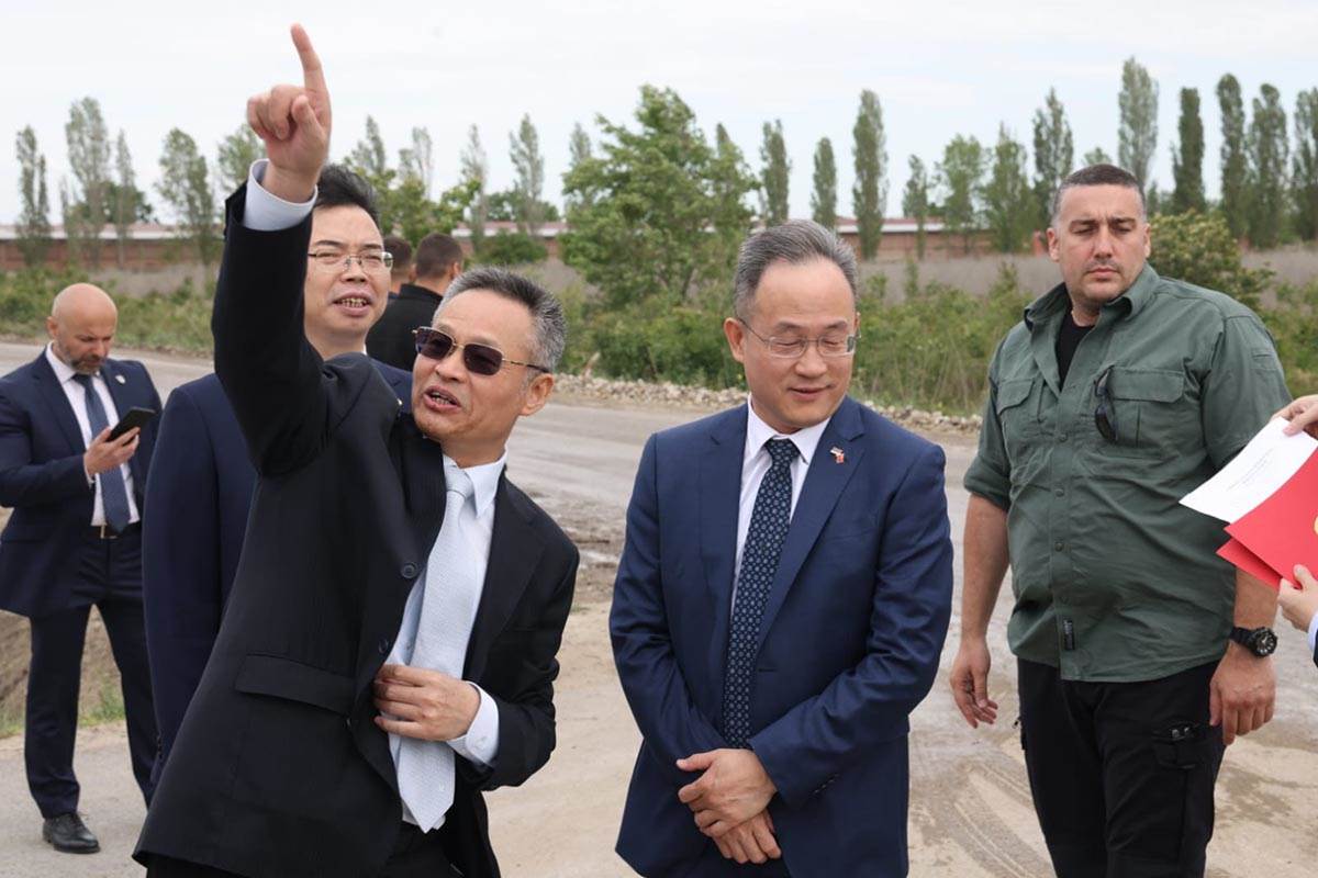 Surcin, stadion (10) copy.jpg