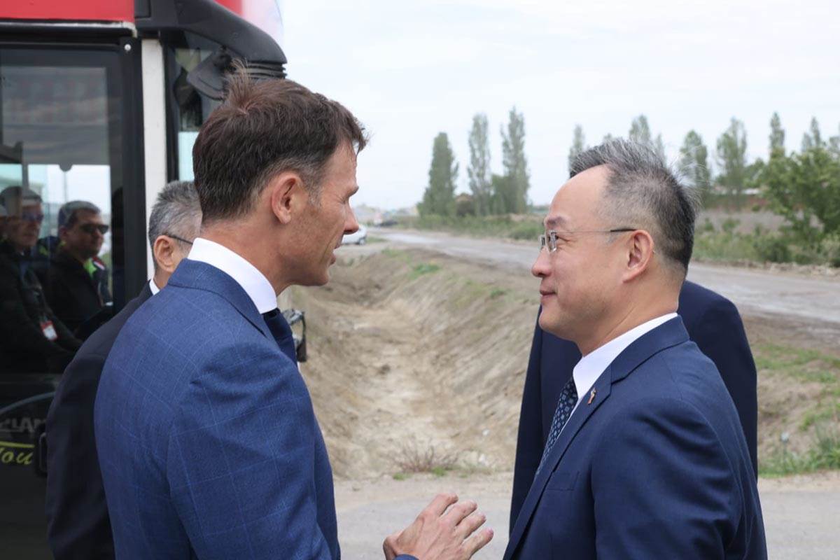 Surcin, stadion (15) copy.jpg