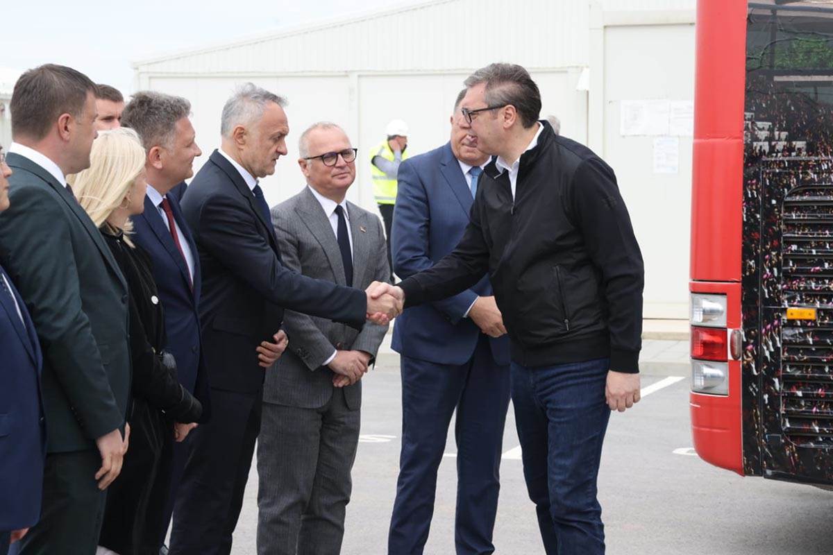 Surcin, stadion (12) copy.jpg