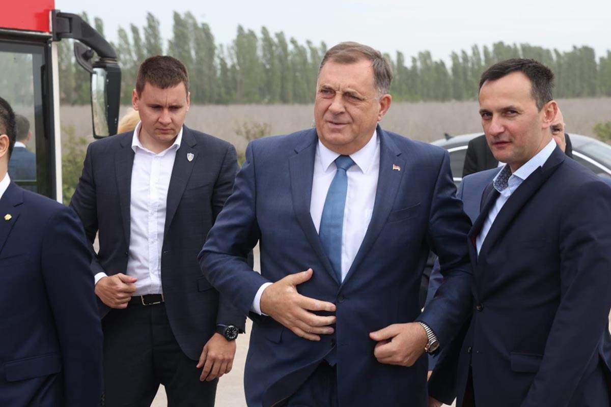 Surcin, stadion (17) copy.jpg