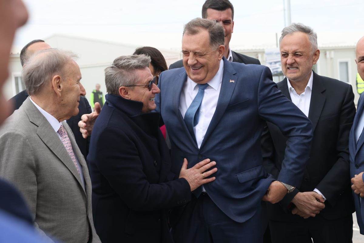 Surcin, stadion (25) copy.jpg