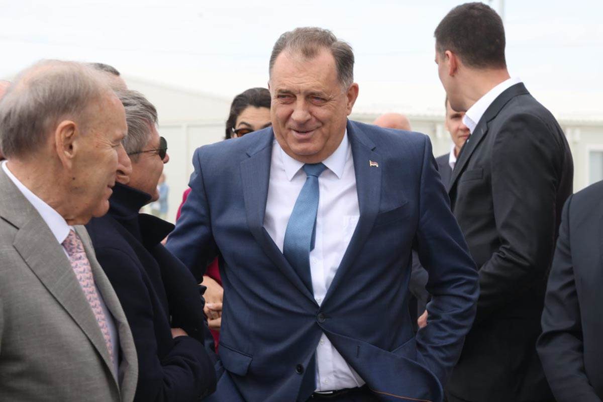 Surcin, stadion (27) copy.jpg