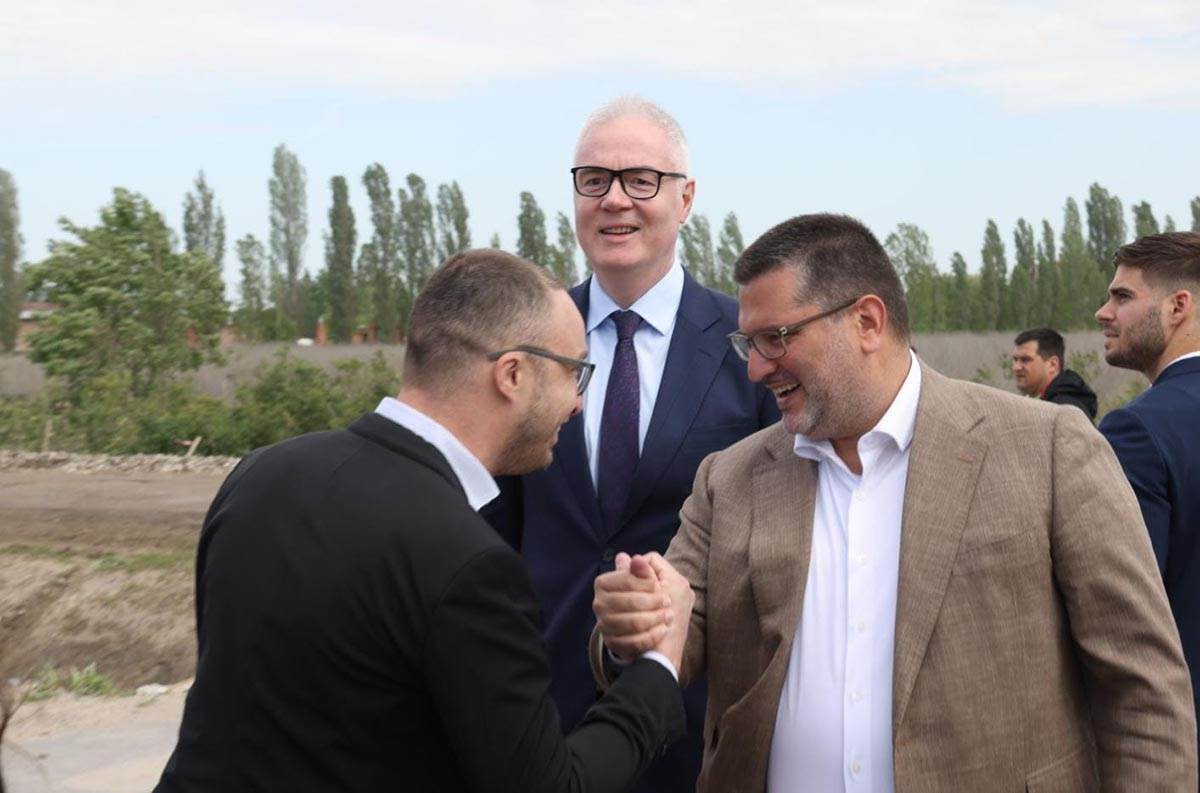 Surčin, stadion (13) copy.jpg