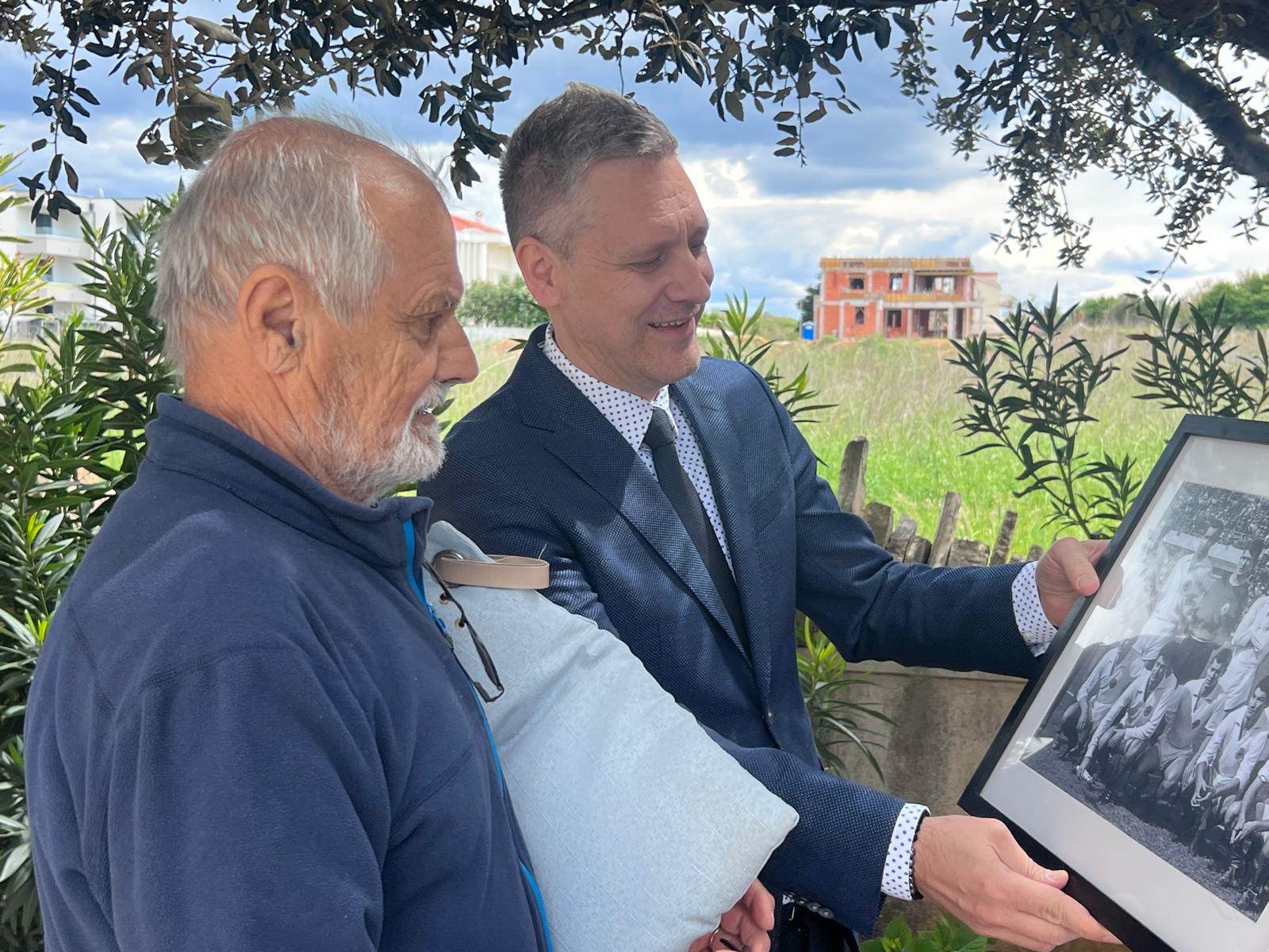 WhatsApp Image 2024-05-02 at 12.54.45.jpeg