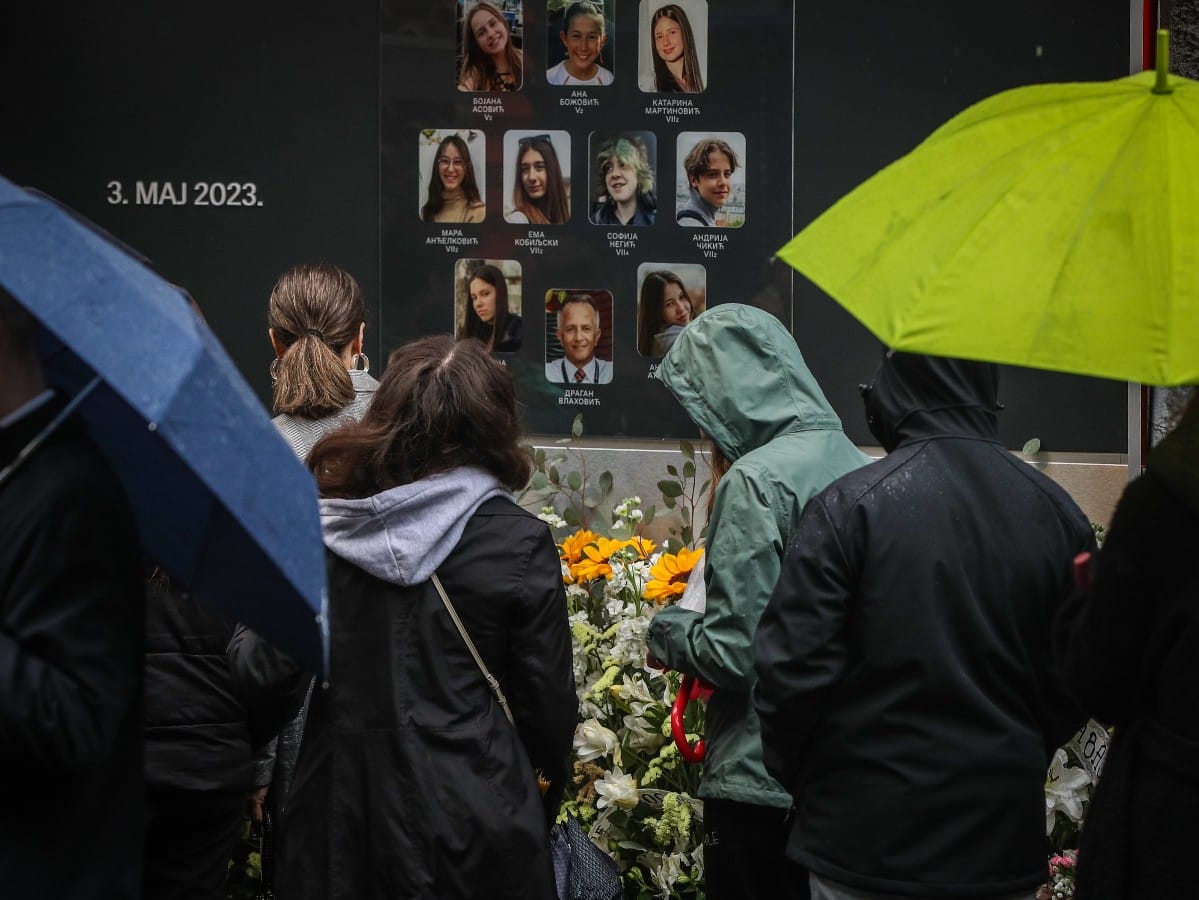 Detalji ispred skole ribnikar (7).jpg