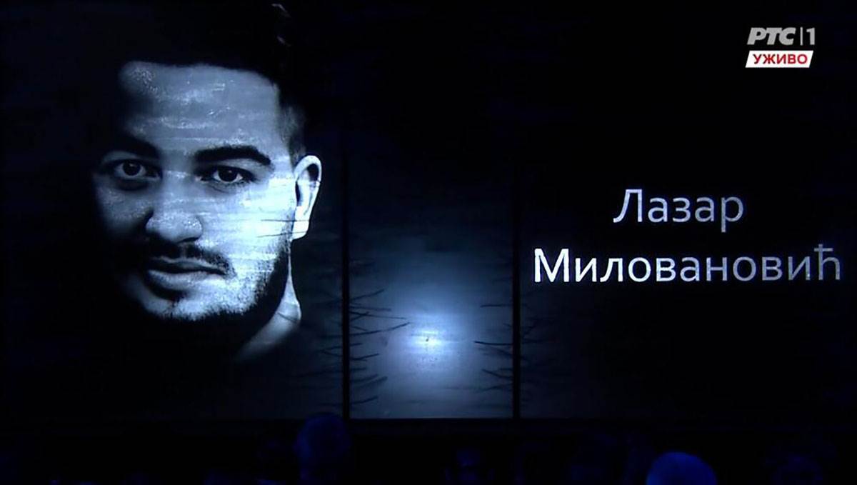 Scenski program posvećen stradalima u Ribnikaru i Mladenovcu (7).jpg