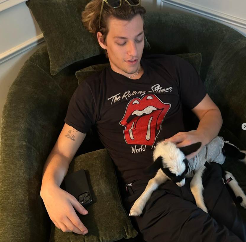 Džejkob Džejk Bondžovi (6).png