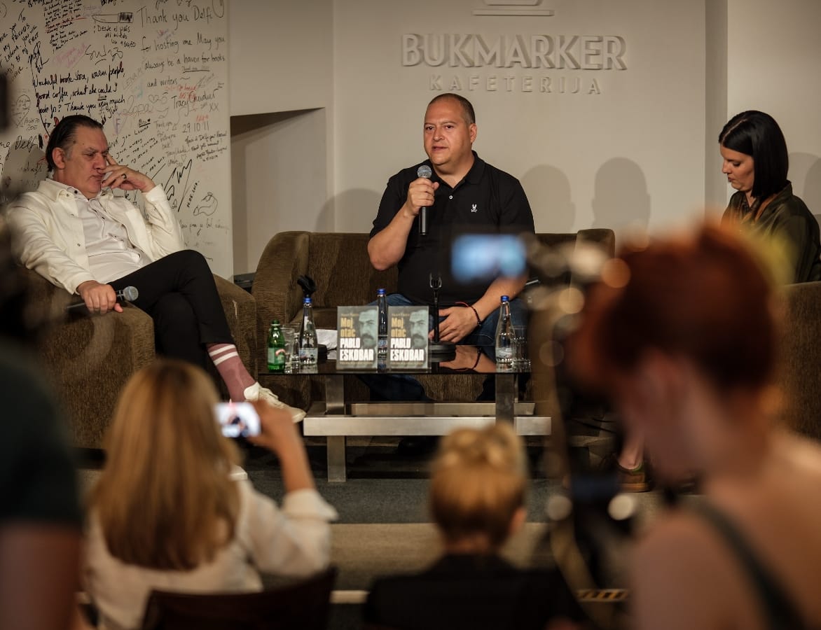 Sebastian Marokin sin Pabla Eskobara (14).jpg