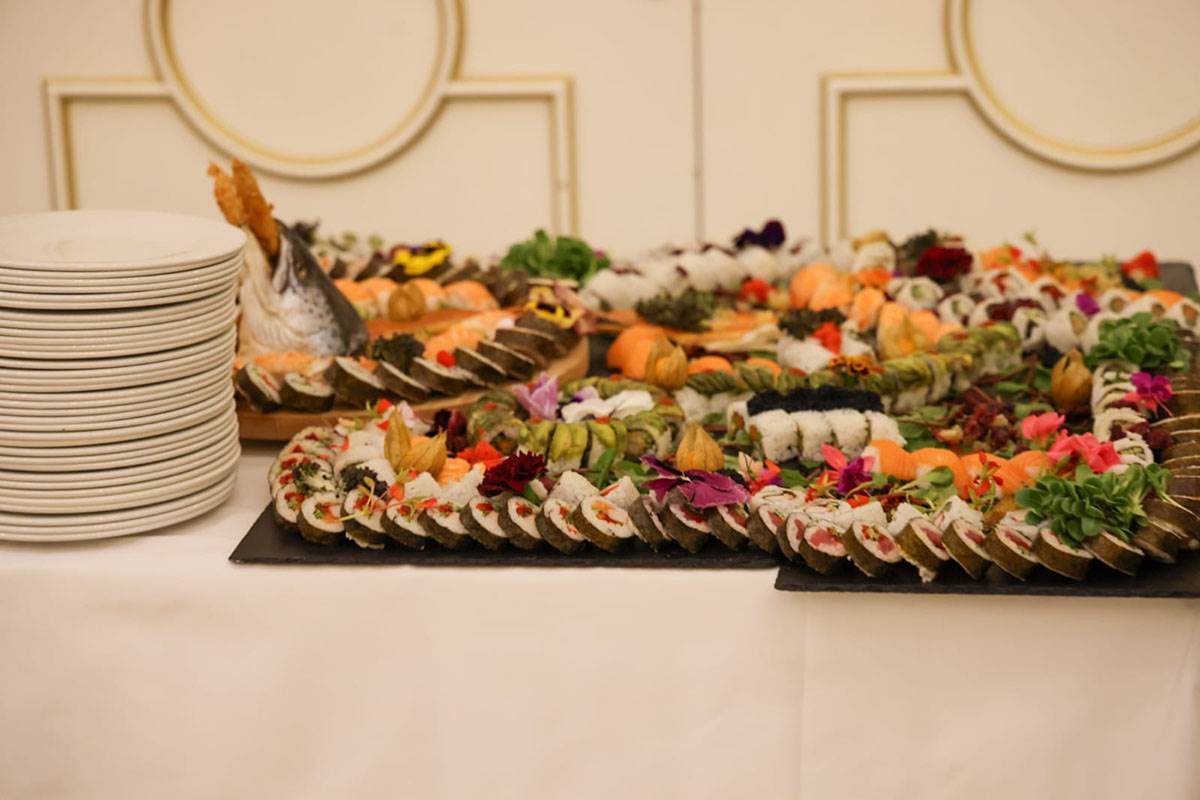 Bora Santana- Milica Kemez posluženje (7).jpg