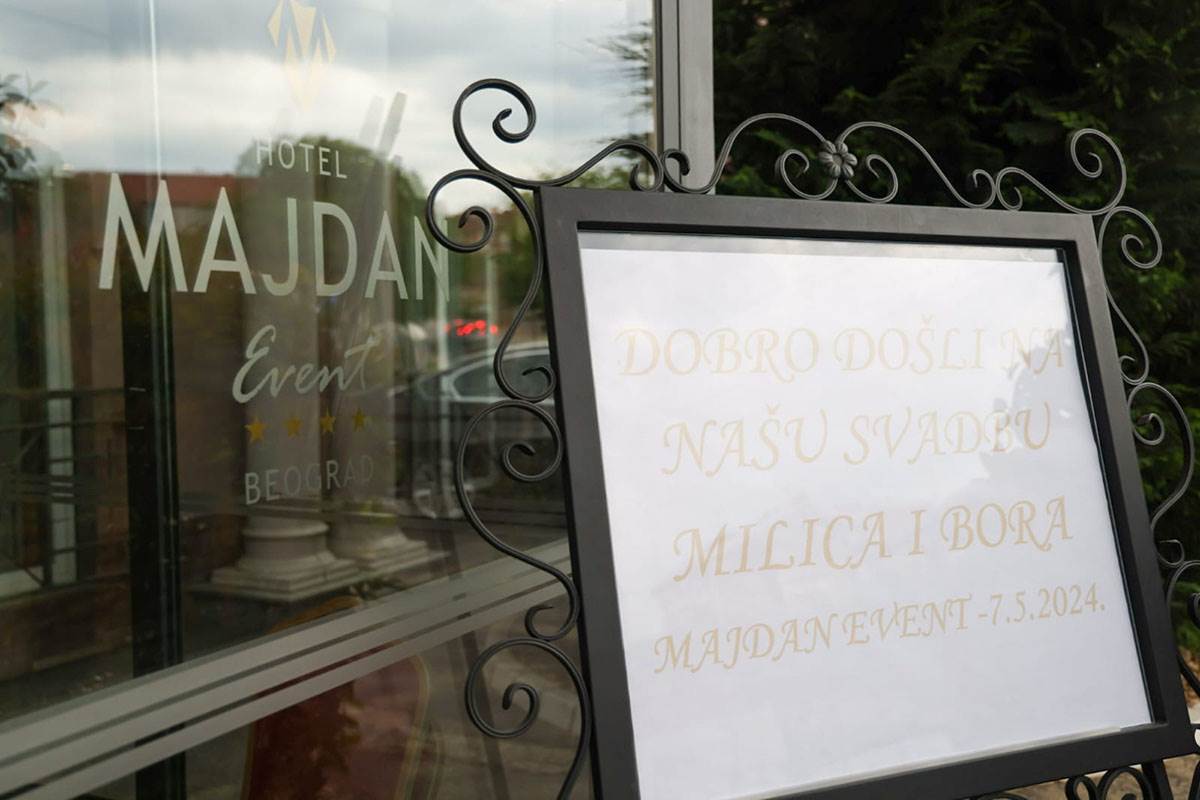 Bora Santana- Milica Kemez posluženje (8).jpg