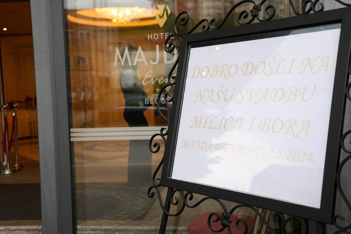 Bora Santana- Milica Kemez posluženje (13).jpg