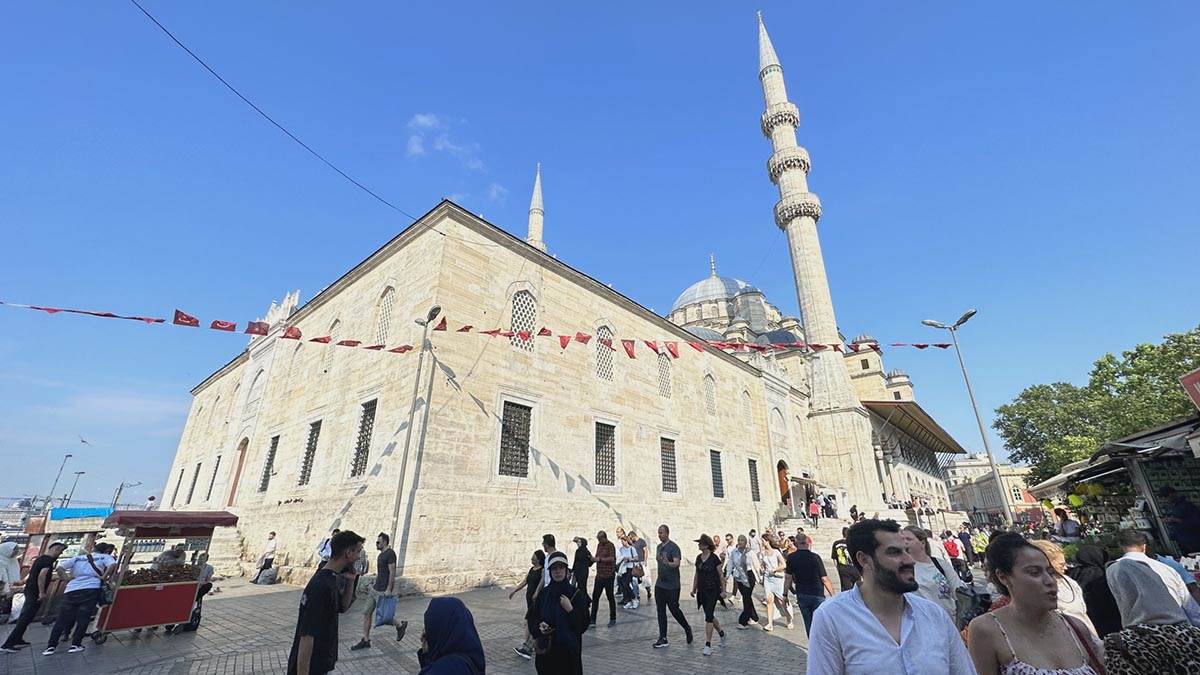 Ovo je najveća i najstarija natkrivena pijaca na svetu (10).jpg