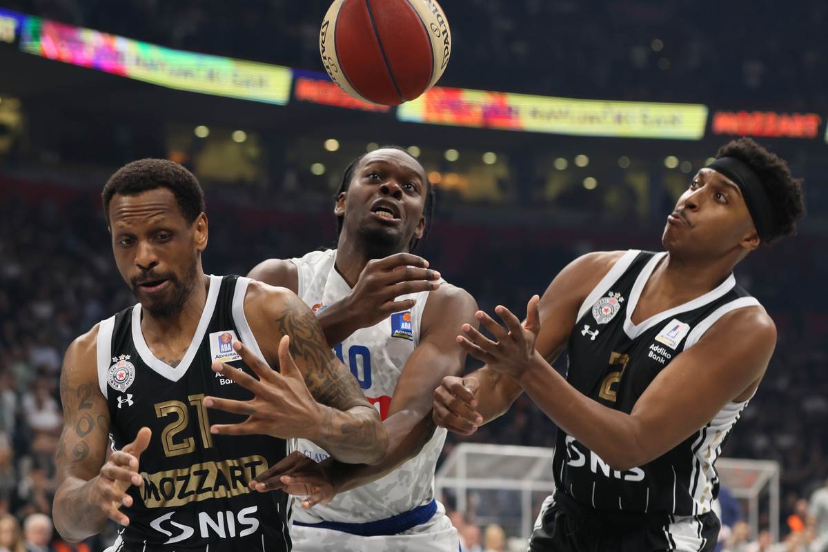 Sudije kasnile na Partizan Budućnost 