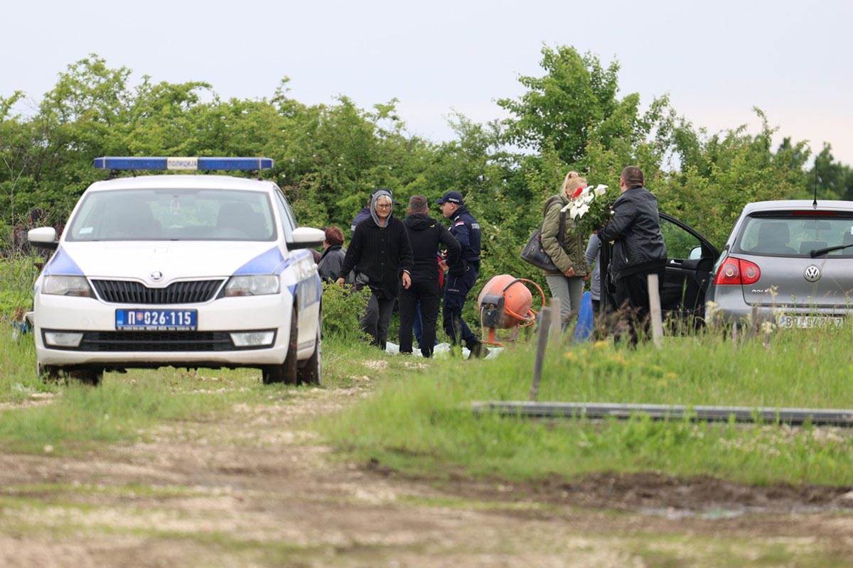 Otac osumnjičenog za ubistvo Danke Ilić bio na sahrani supruge