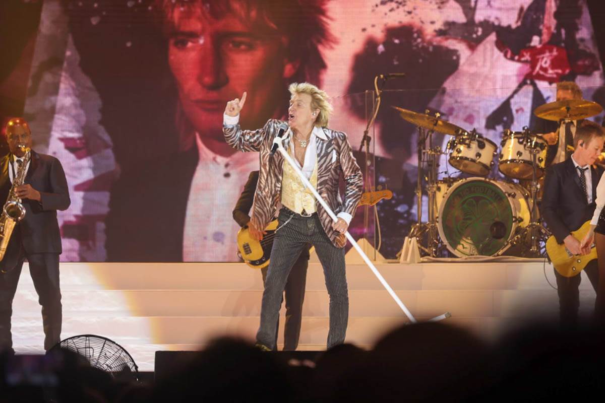 Rod Stjuart napravio spektakl mnoge poznate ličnosti došle su na koncert