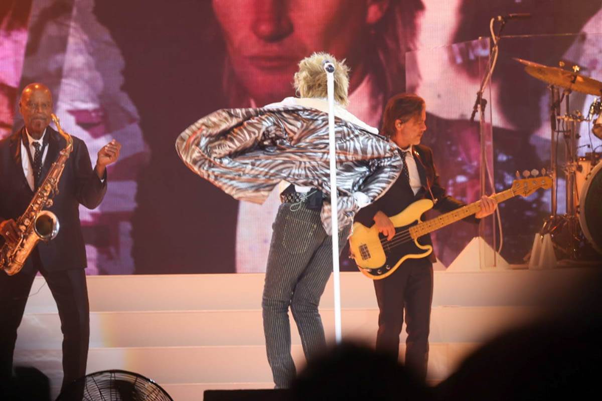 Rod Stjuart napravio spektakl mnoge poznate ličnosti došle su na koncert