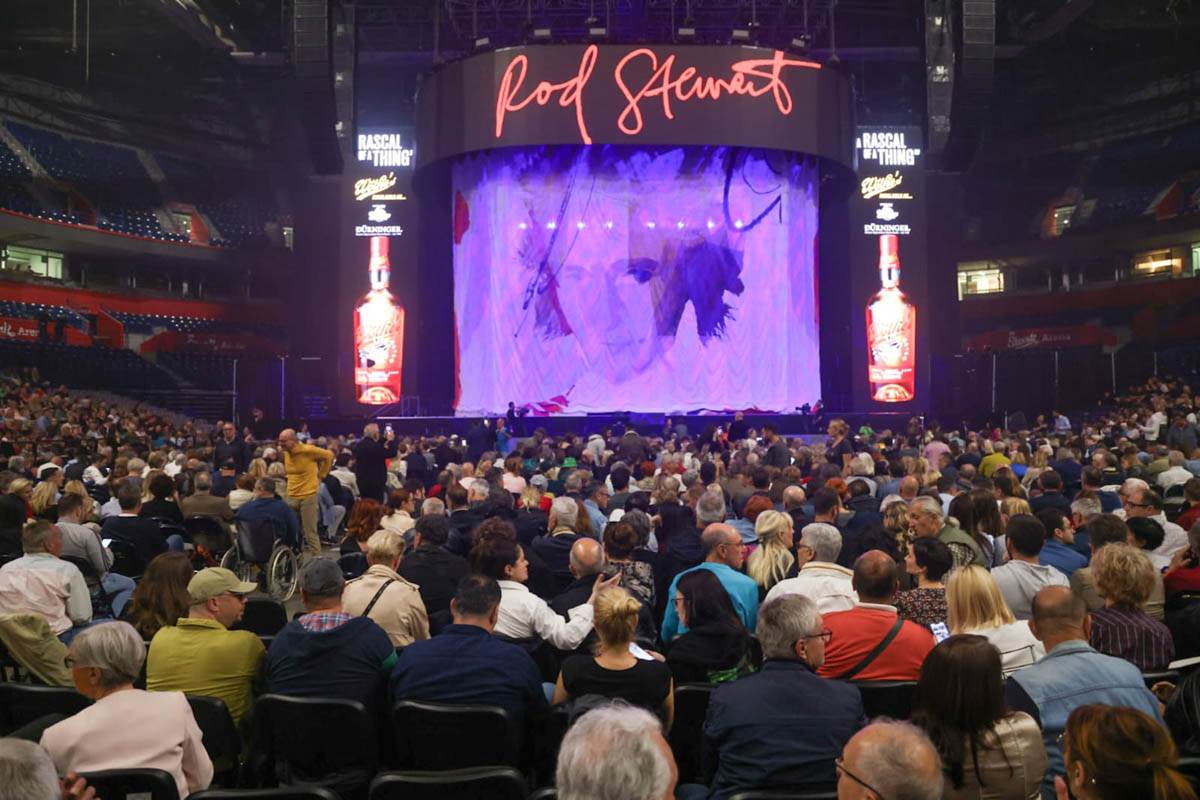 Rod Stjuart napravio spektakl mnoge poznate ličnosti došle su na koncert