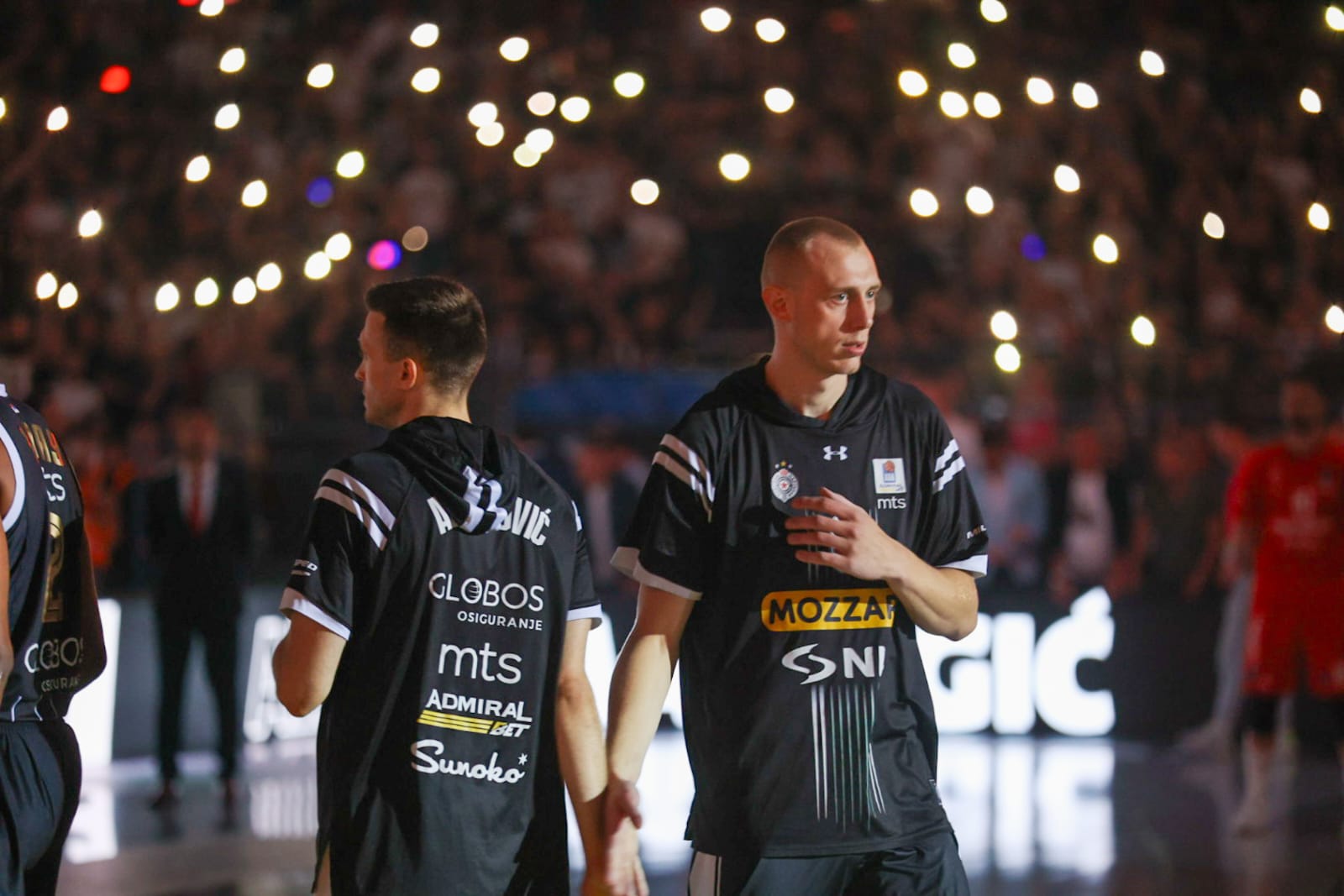 Crvena zvezda Partizan Košarka (10).jpg