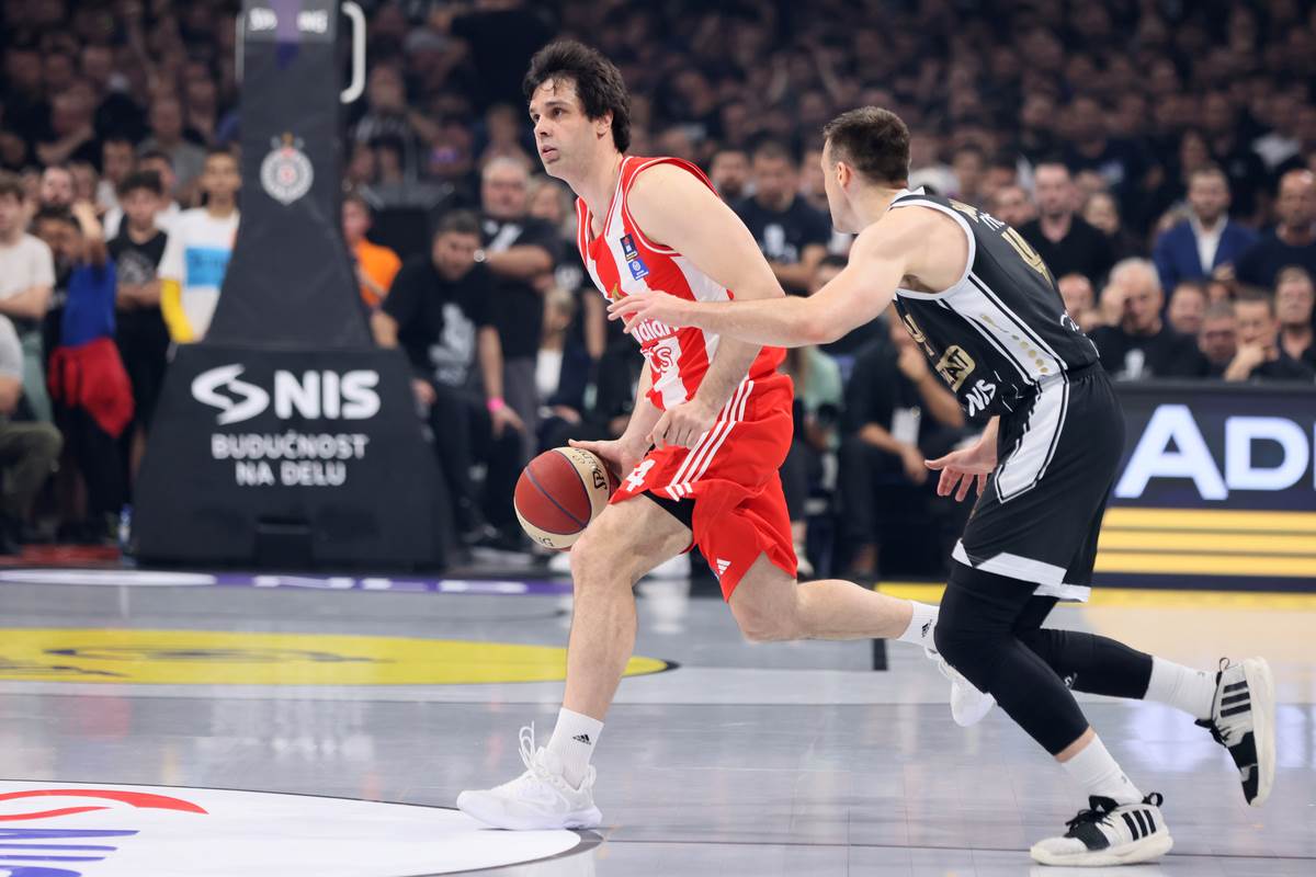 Crvena zvezda Partizan Košarka (13).JPG