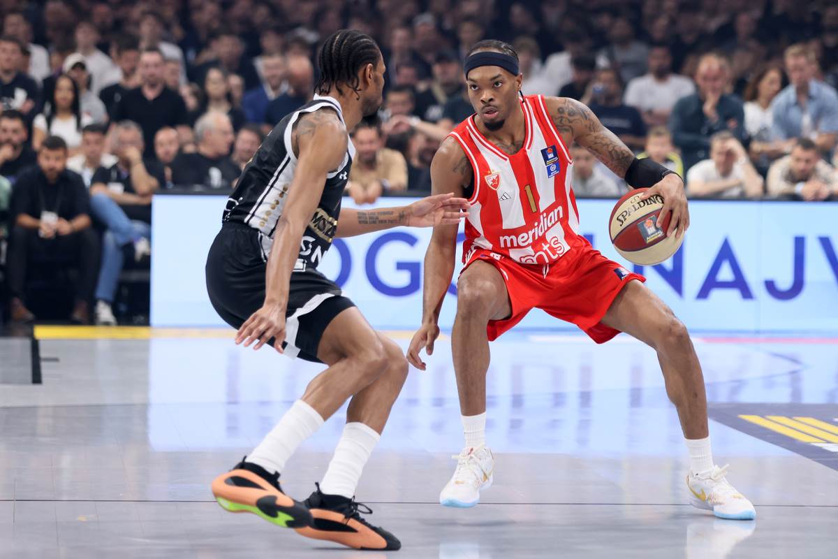 Crvena zvezda Partizan Košarka (7).JPG