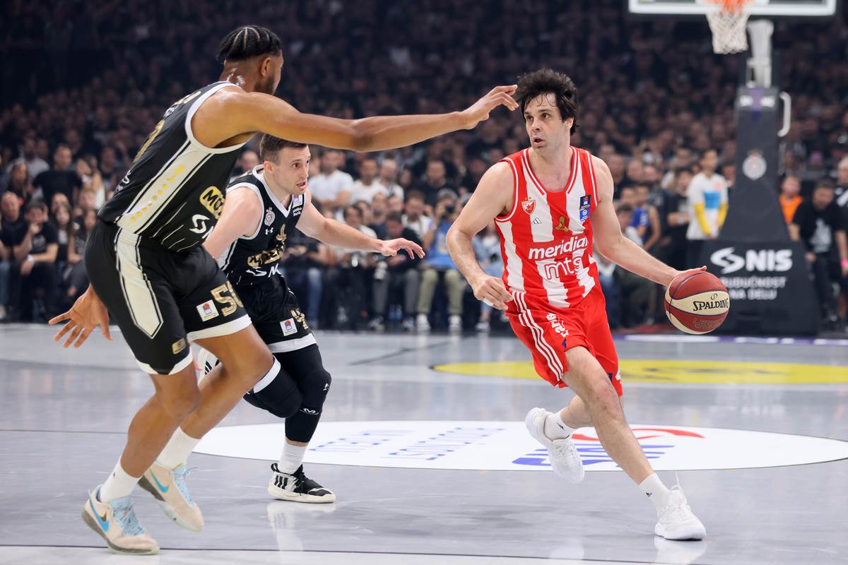 Crvena zvezda Partizan Košarka (5).JPG