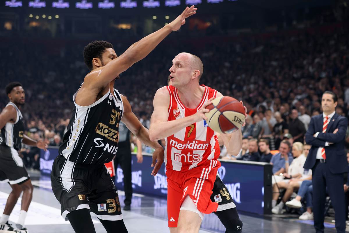Crvena zvezda Partizan Košarka (3).JPG