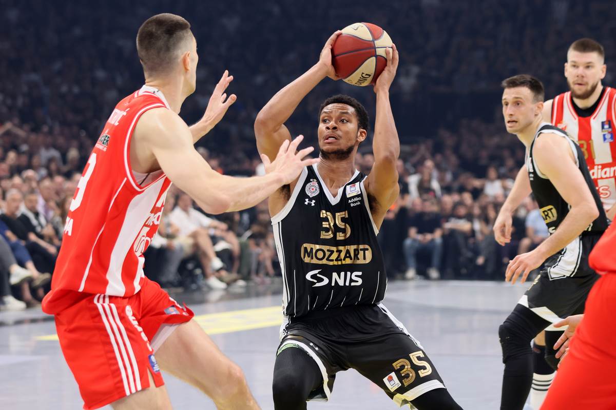 Crvena zvezda pobedila Partizan i osvojila ABA ligu, izjava Janisa Sferopulosa