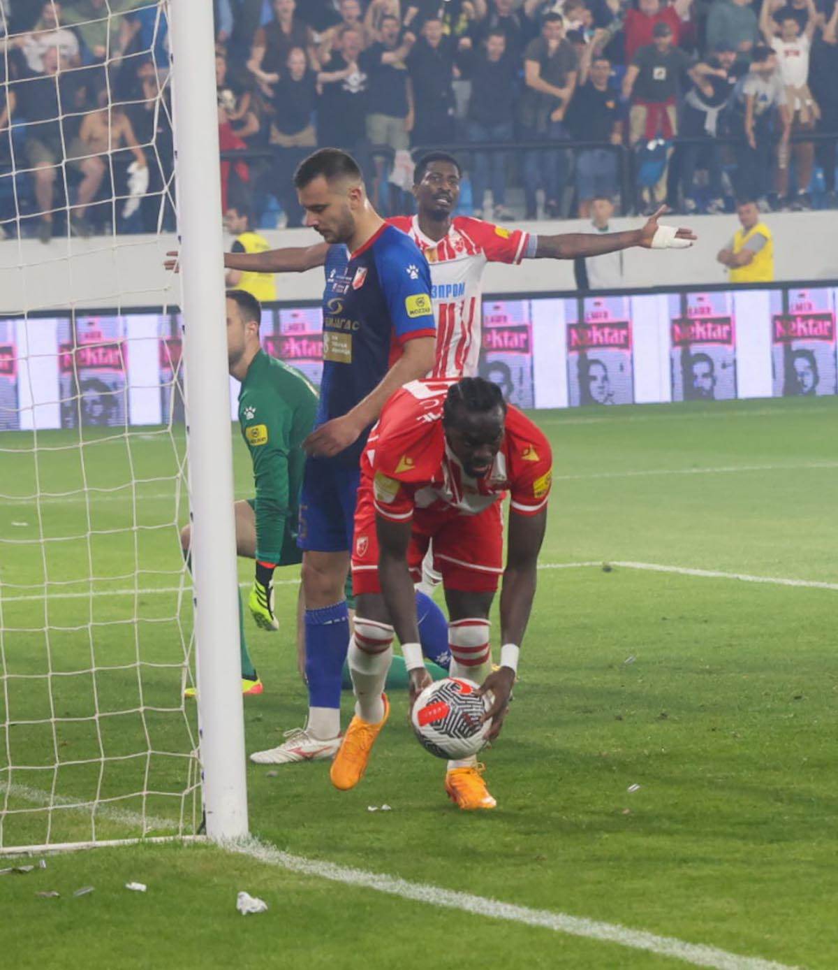 crvena zvezda- vojvodina (5).jpg