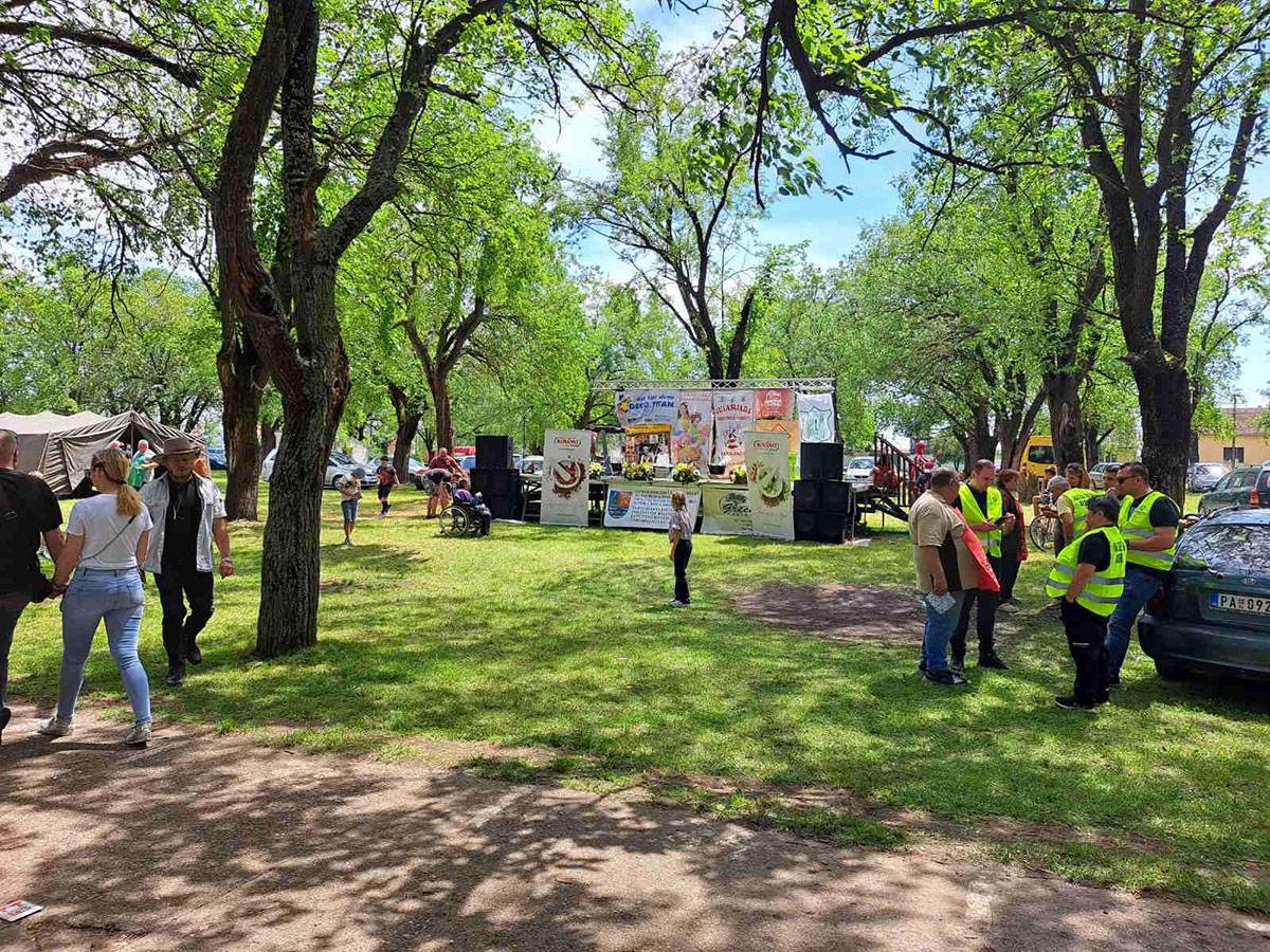 Gulašijada u Debeljači (26).jpg