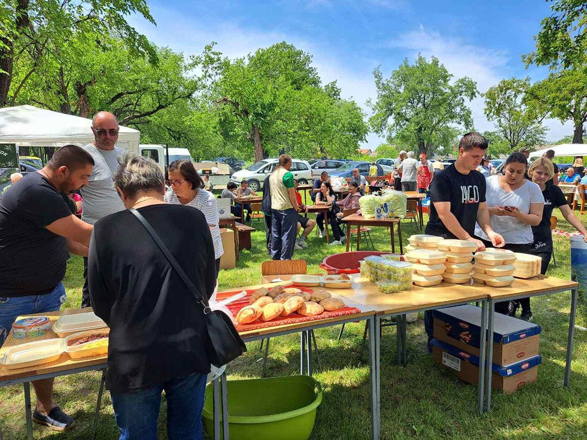 Gulašijada u Debeljači (34).jpg