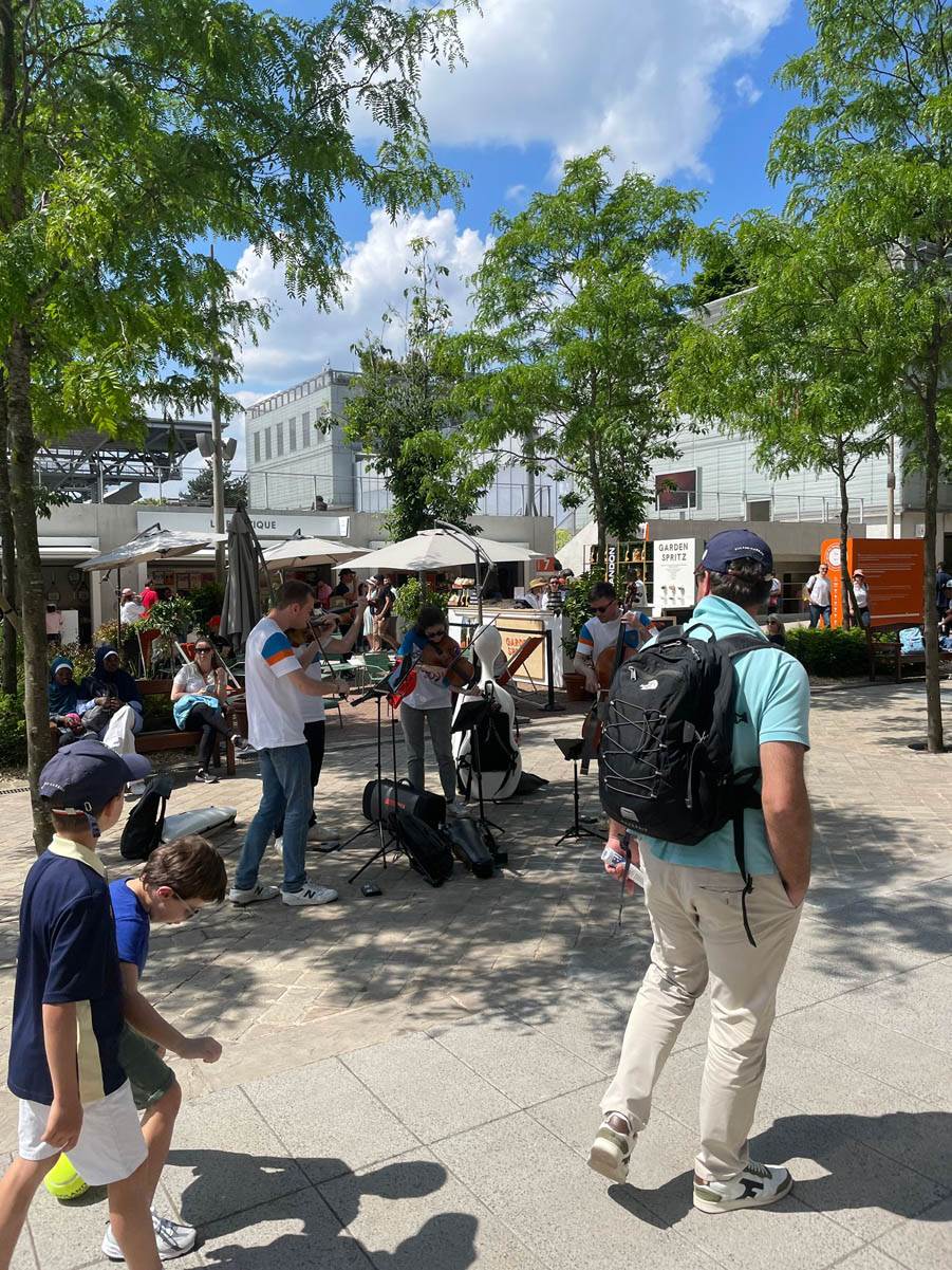 Novak Đoković se povukao sa Rolan Garosa, saznao sam ispred Notr Dama MONDO reportaža