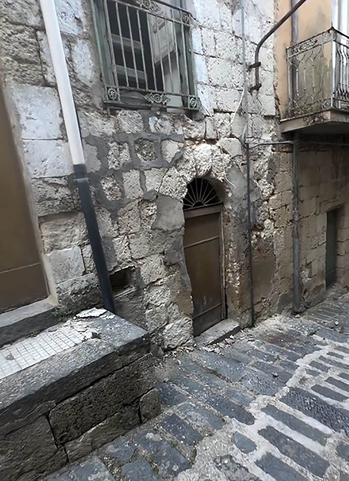 Kuća za jedan evro na Siciliji (6).jpg