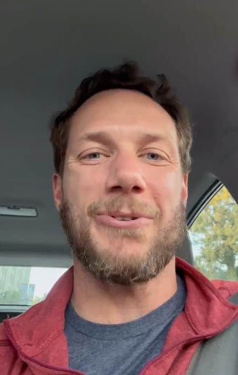 Džoni Vaktor (6).png