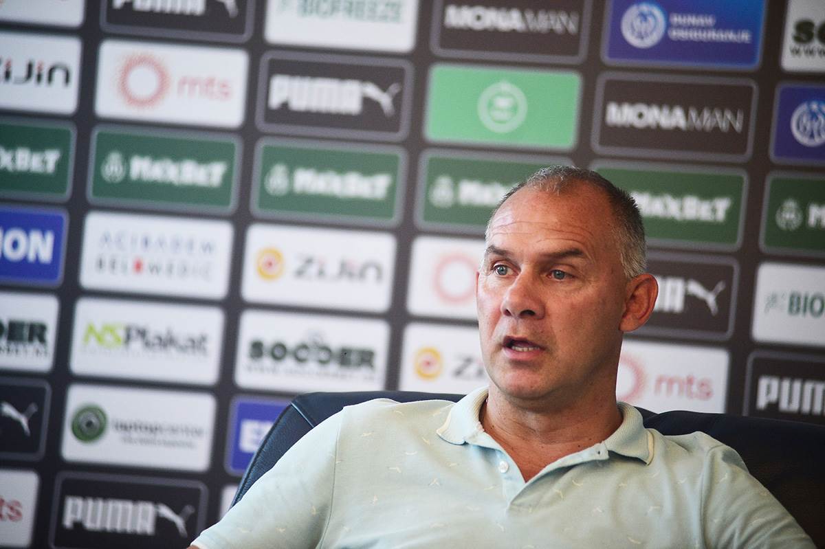 Albert Nadj (18).jpg