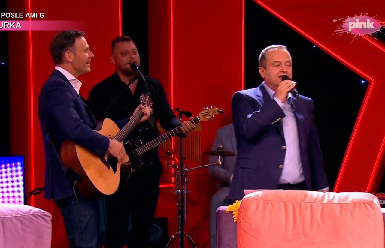 ivica dacic peva.jpg