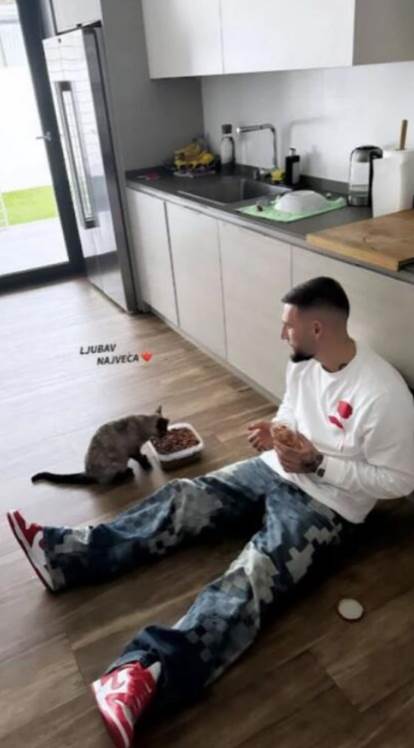 anastasija, nemanja gudelj (4).png