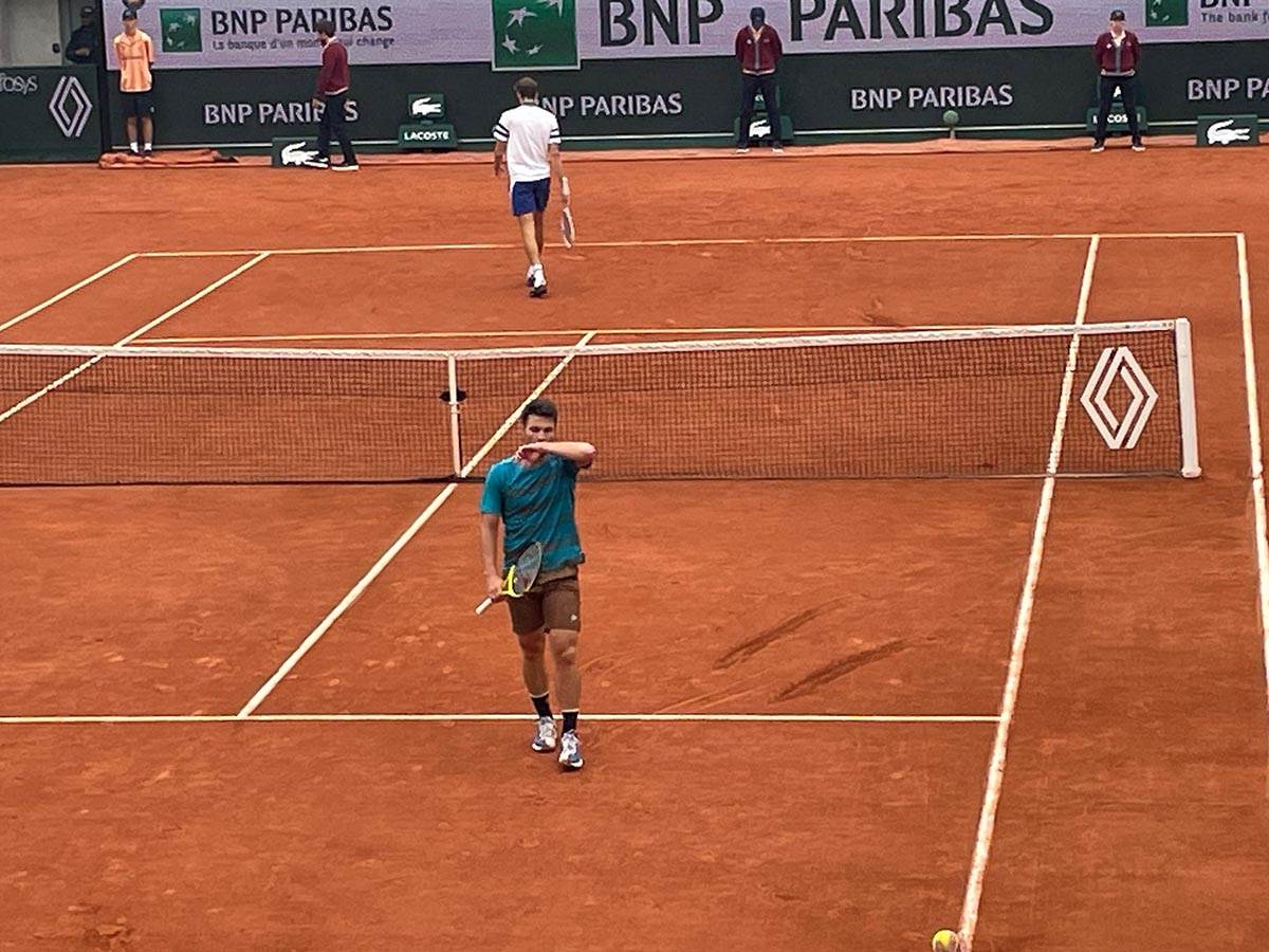 Miomir Kecmanovic i Danil Medvedev (1).jpg