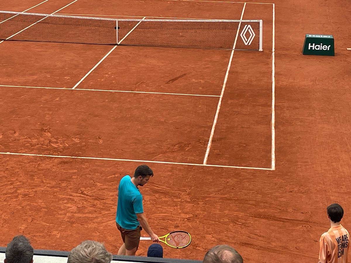 Miomir Kecmanović predao meč Danilu Medvedevu na Rolan Garosu