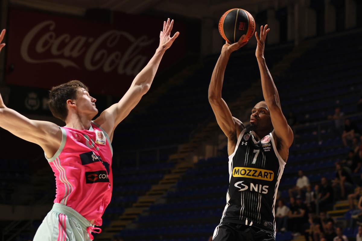 PARTIZAN MEGA MIS  (12).JPG